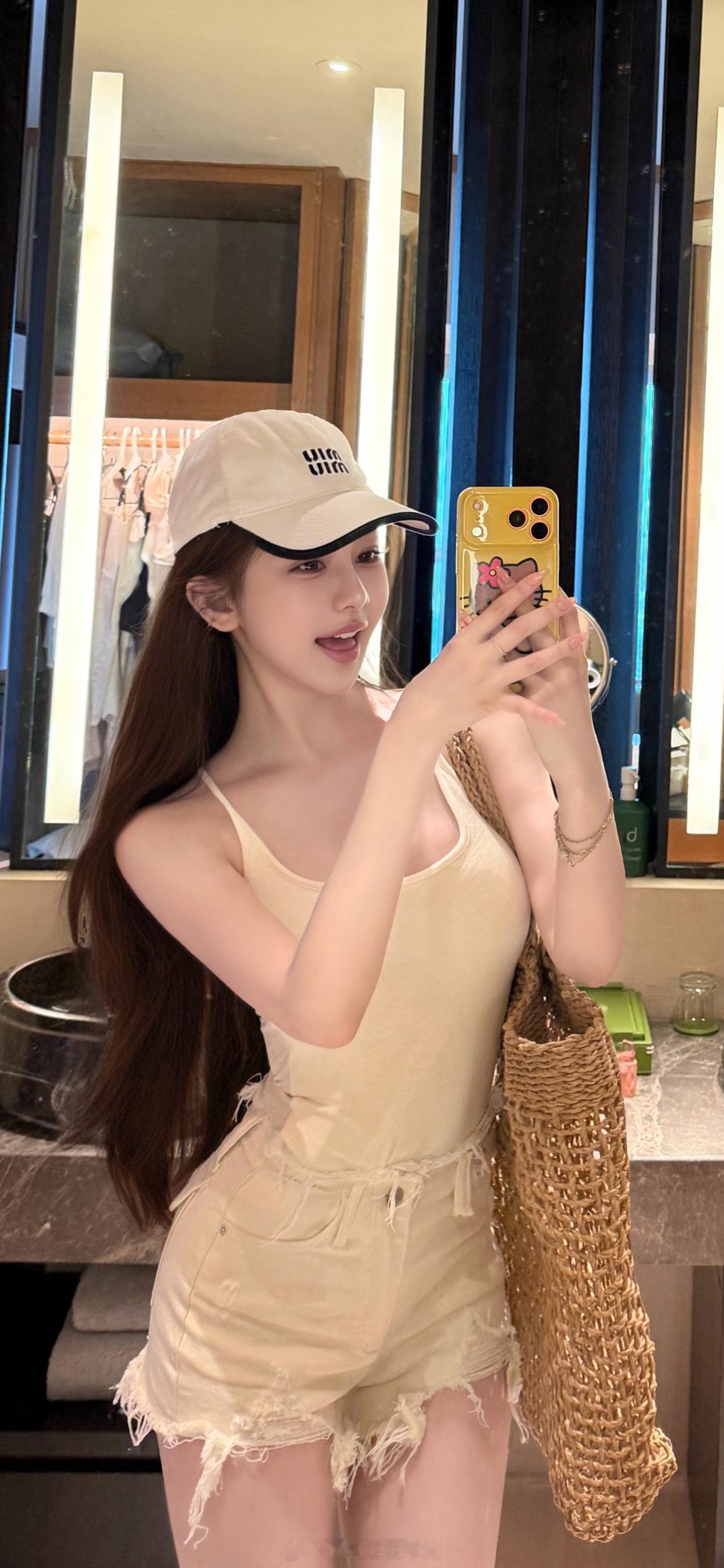 黄色iPhone 18 Pro Max还挺好看的！ 