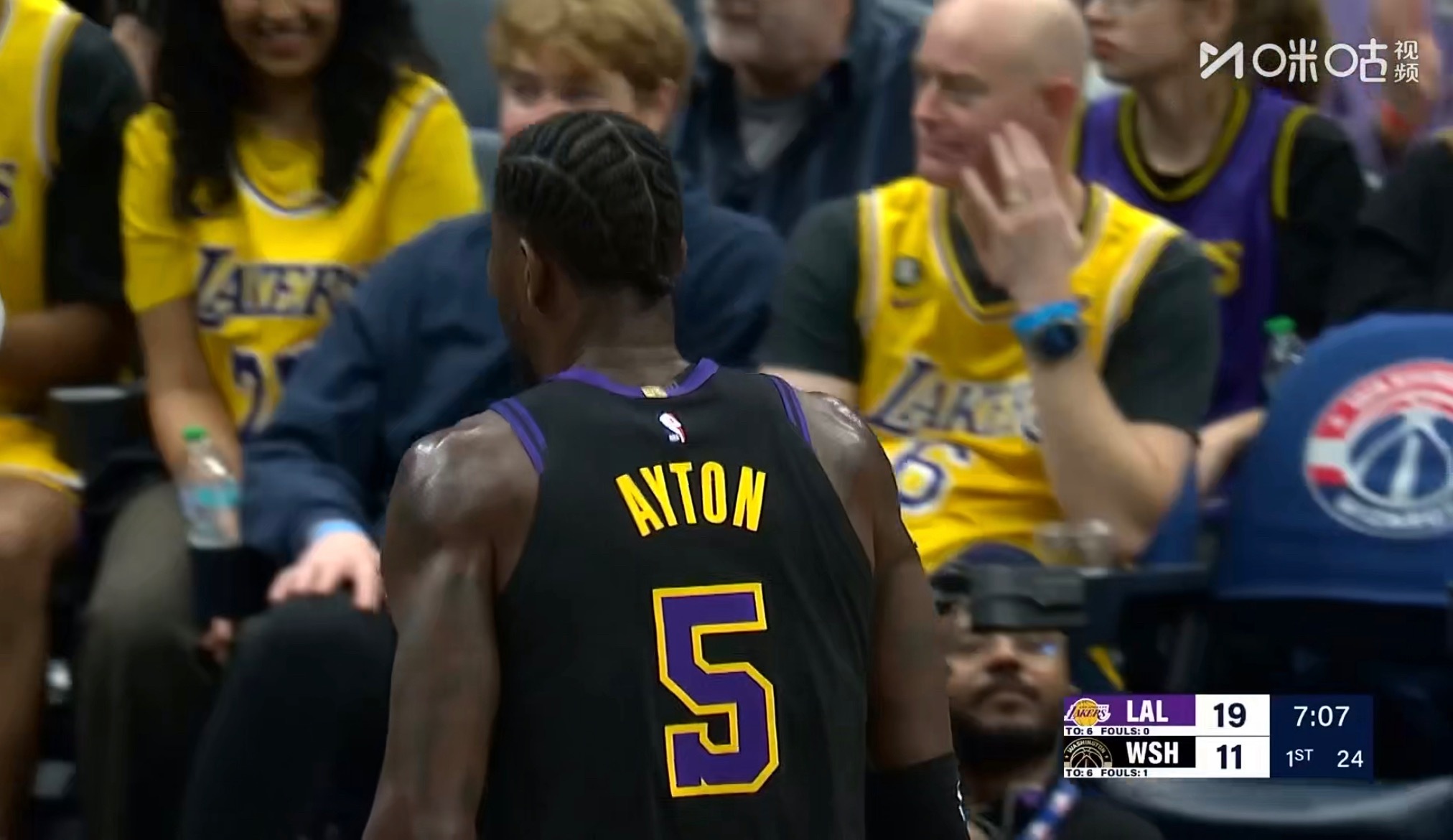 东契奇和艾顿，打得不错。