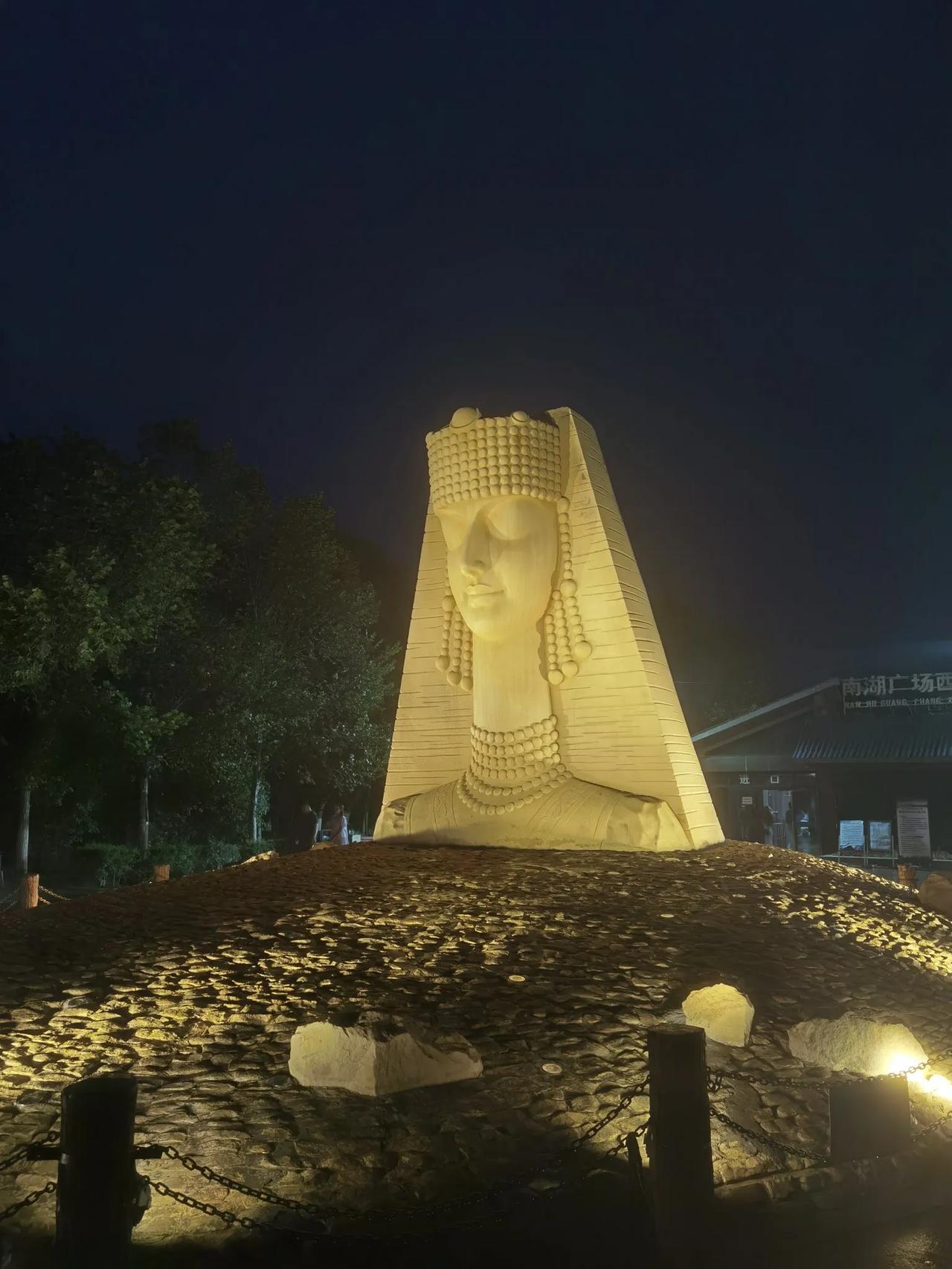 夏夜的雨，容易让人心静，