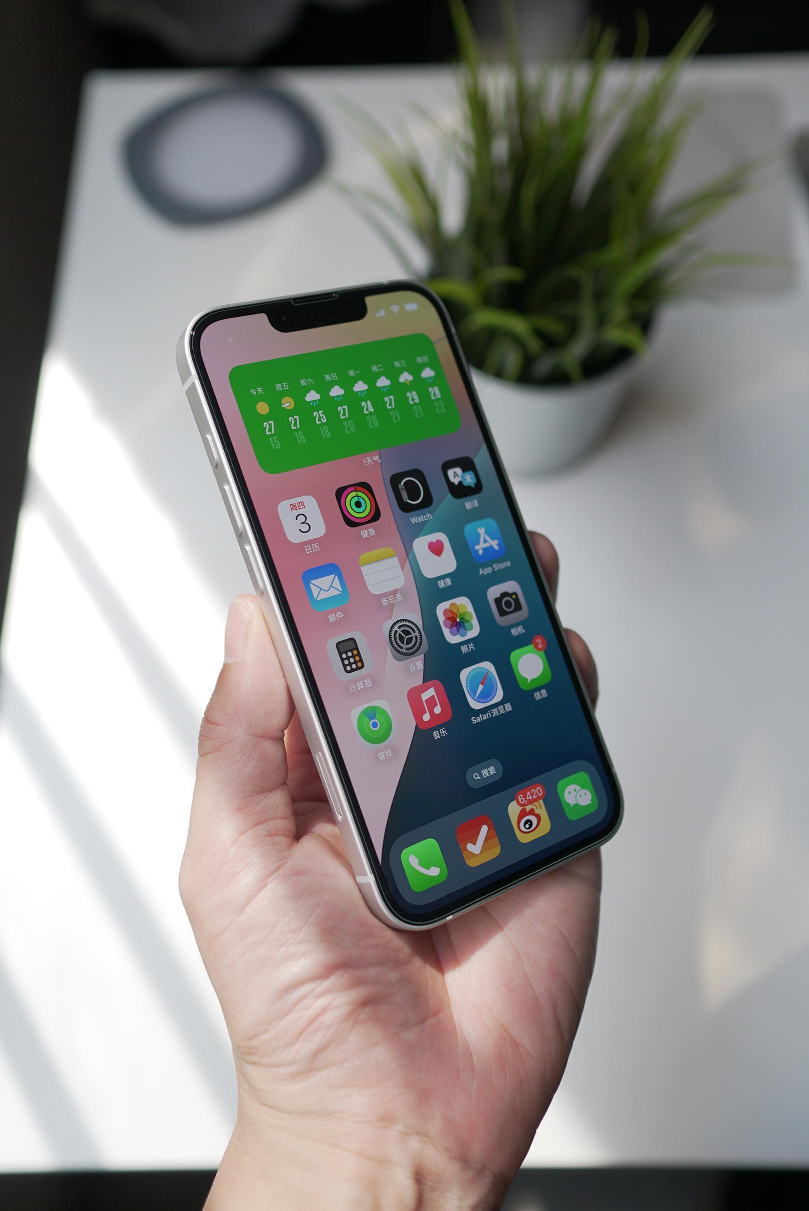 亲爱的来去之间来总，看在咱们都是来字辈儿的份上，要不给咱iPhone 16e加个