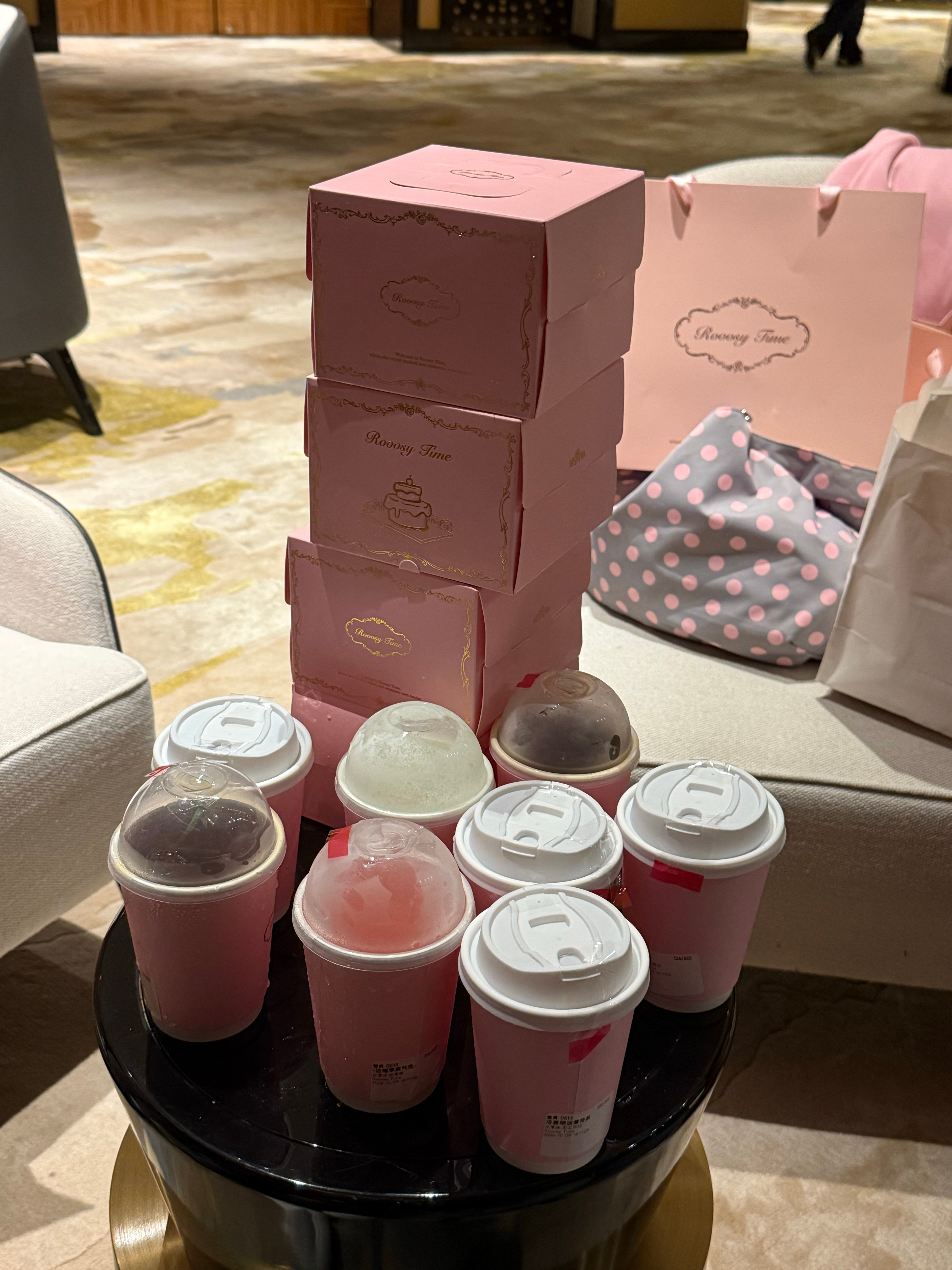 露思和特美刻请哒～赵露思 ​​​