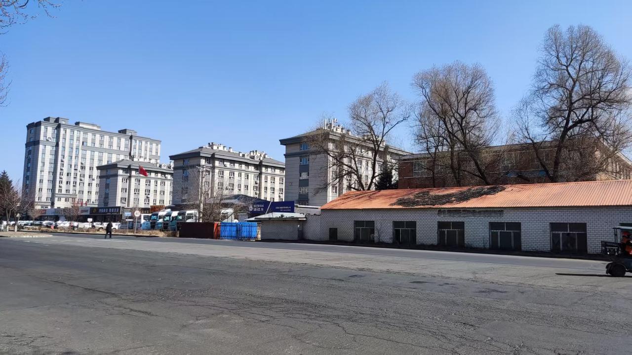 这段时间我实在是困惑，写什么都火不起来。
最近还遇上怪事：别人高度模仿我那几篇高