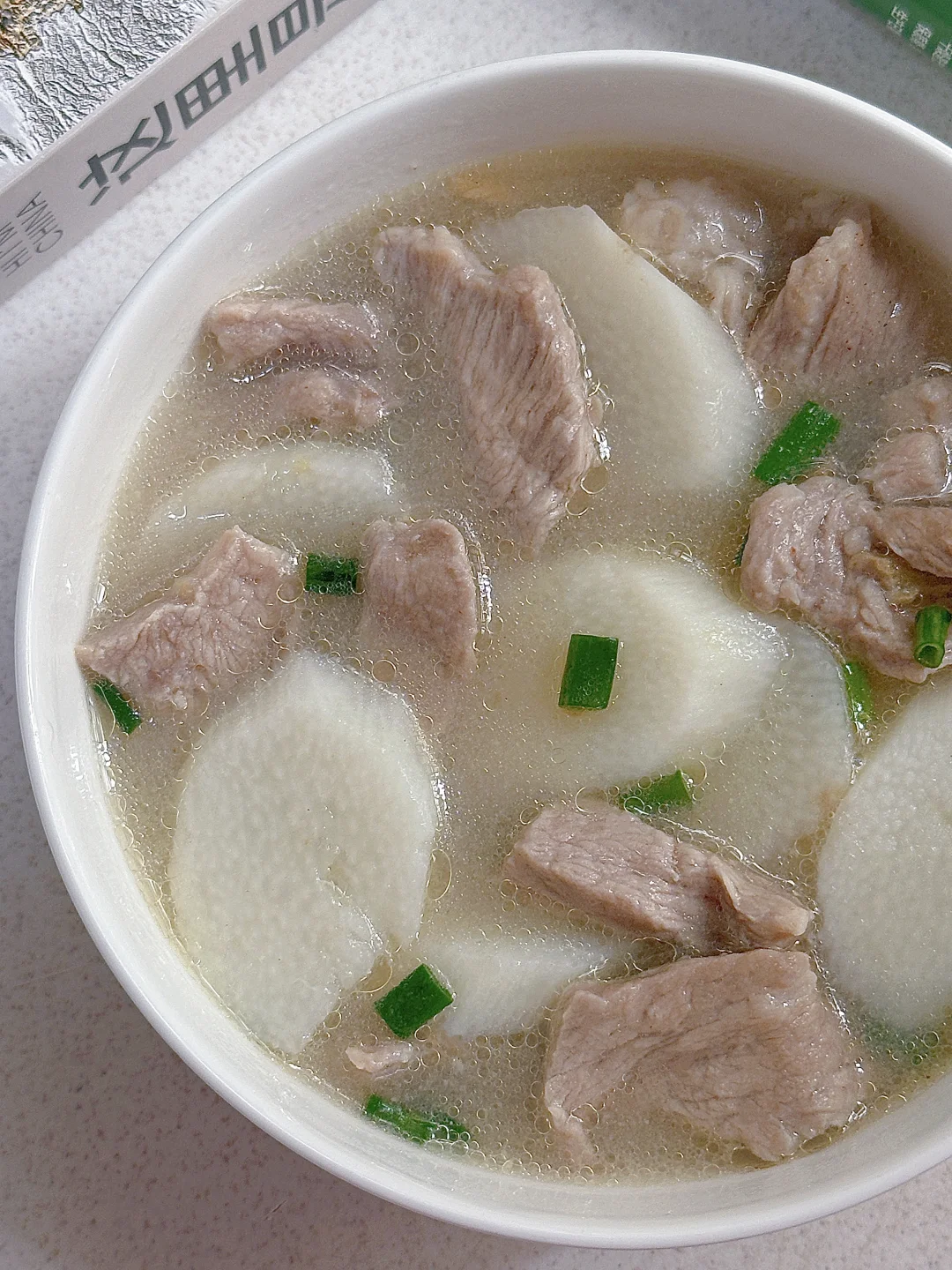 春天就馋这一口！山药肉片汤，简单又清甜～