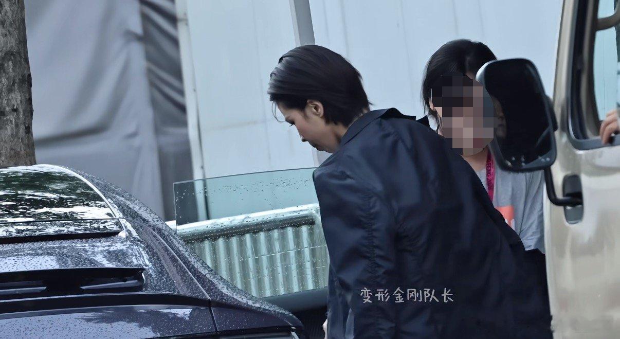 曾沛慈最适合大背头的女人出现了曾沛慈最适合大背头的女人 曾沛慈最适合大背头的女人
