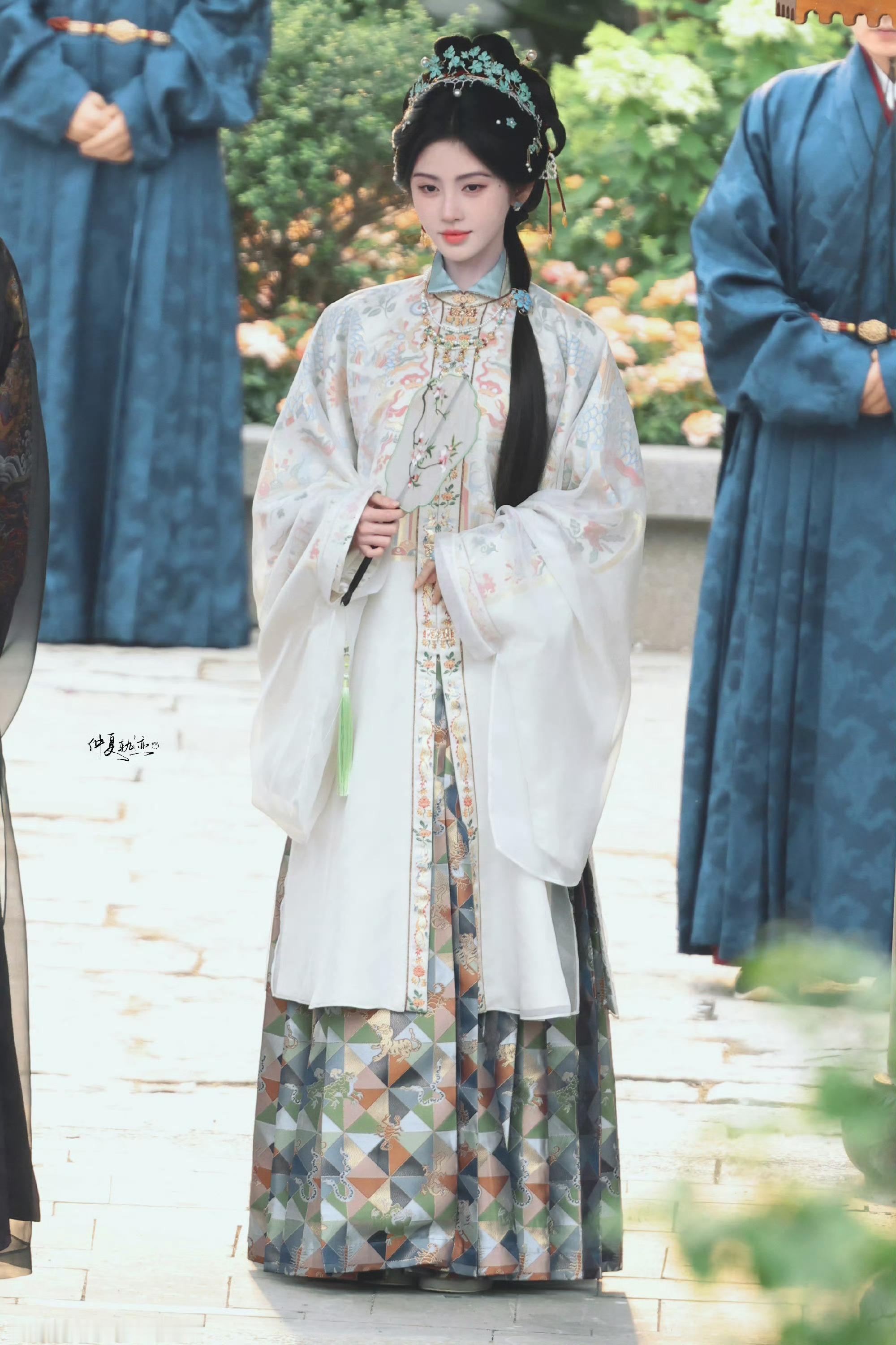 鞠婧祎jjy鞠婧祎千香jjy鞠婧祎姜黎非“万千繁星都不及你耀眼”
