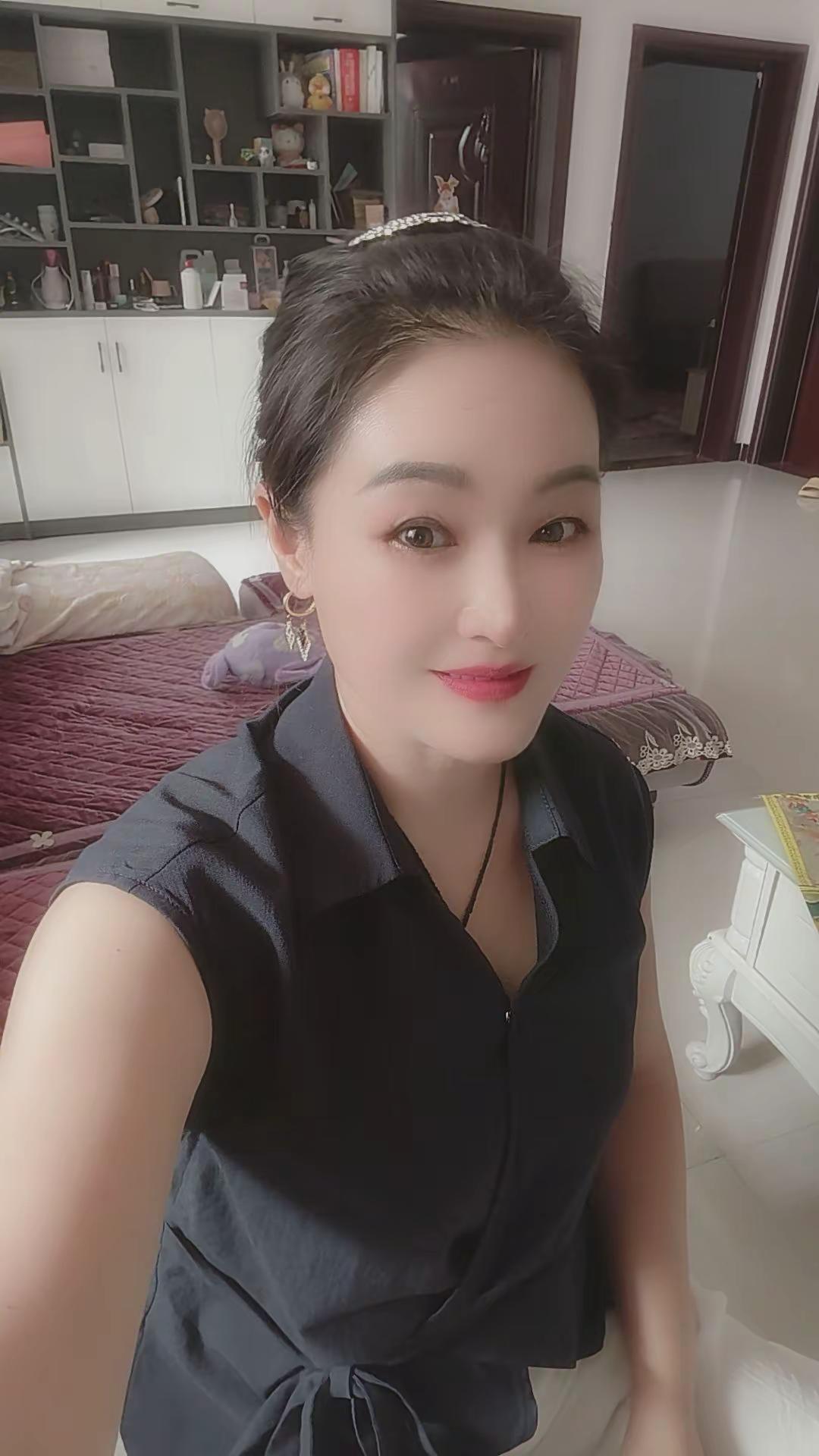 今天的自信是美颜给的