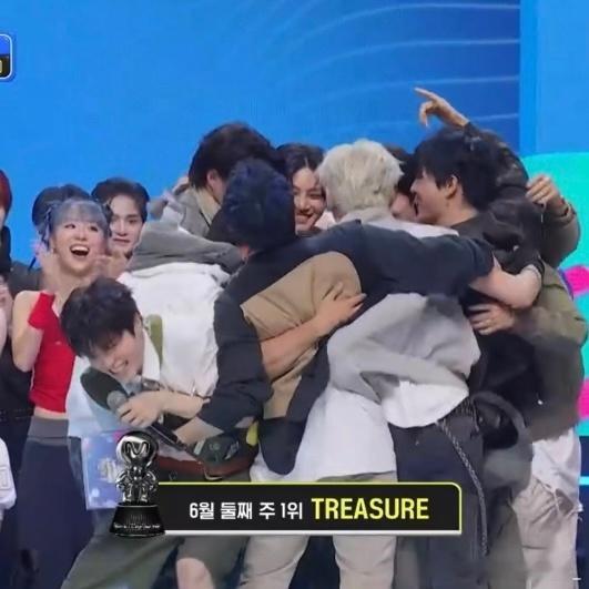 TREASURE一位好不容易以后还会有很多很多个一位的！！！！！！！！！ 