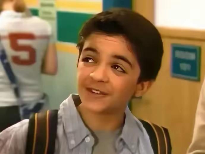 无意刷到美国露宿街头的中国留学生，为什么都流浪街头了，还不回中国

女孩说：来美