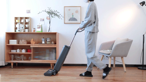 感觉自己太落伍了，以为用上了扫地机就已经挺时尚了。去想到去一朋友家，感觉还是受到