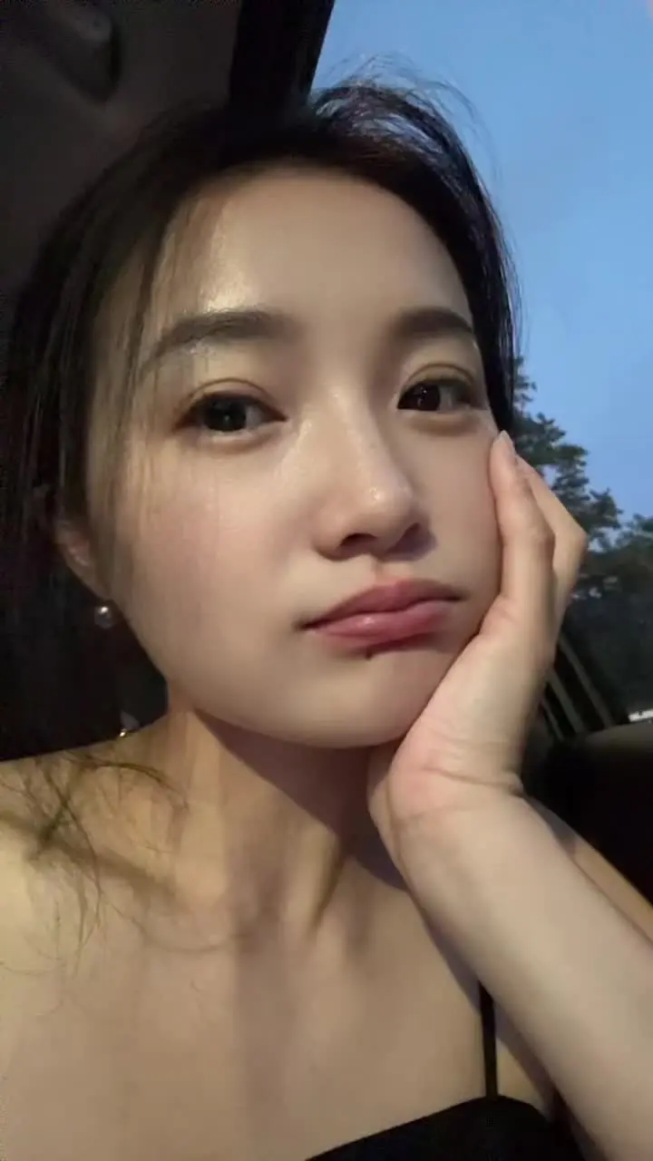 烟花店主理人最近都在不务正业 哈哈哈哈