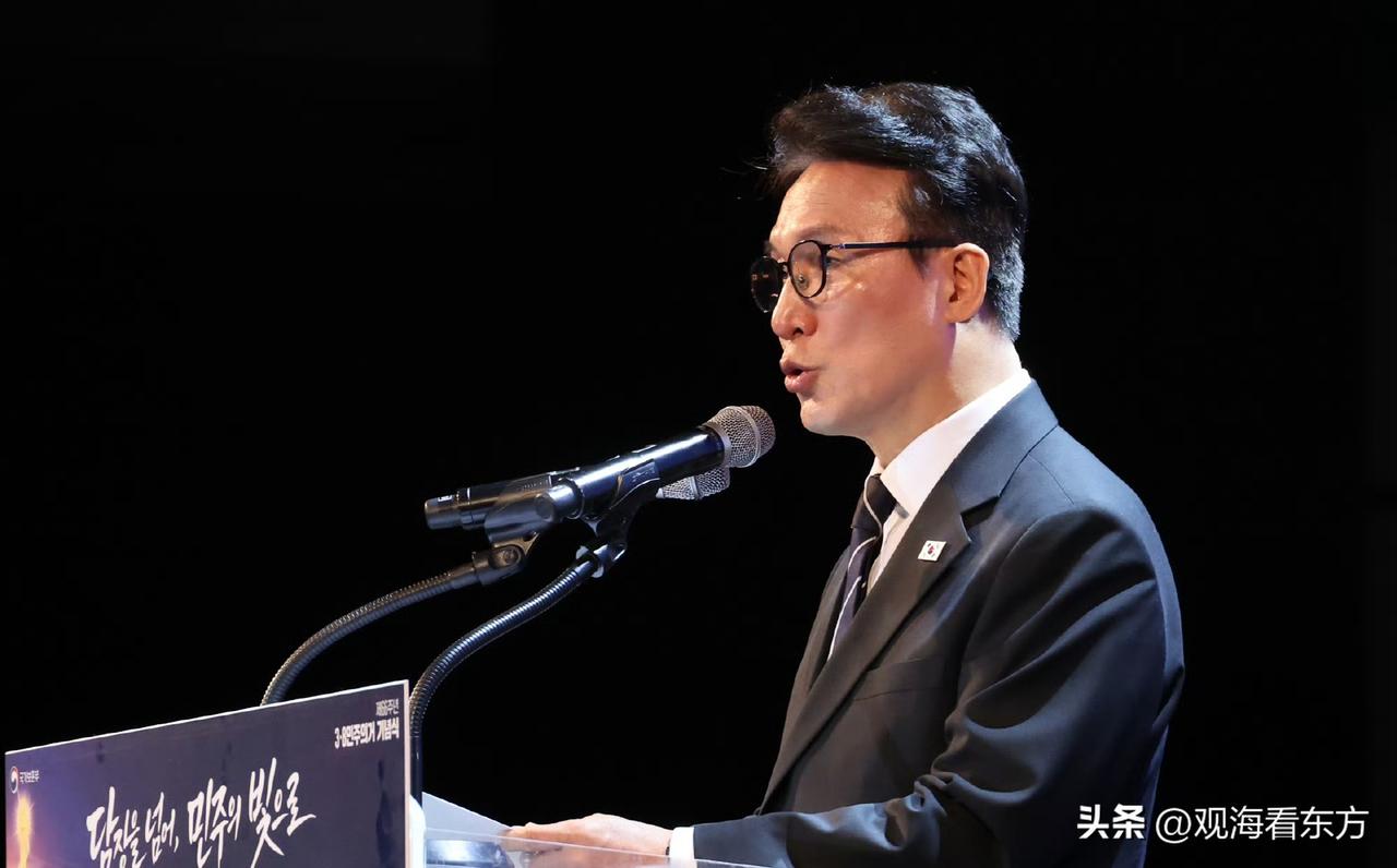 【韩国总理金民锡将访华，并出席海南博鳌论坛并发表演讲】据韩国总理室9日消息，韩国