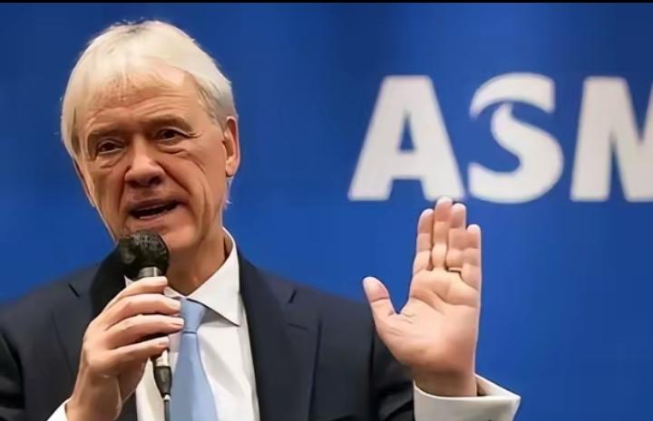 绝不谈判！永久关闭豁免窗口！中国打响光刻机反击战

中国这回，是动真格的了。面对