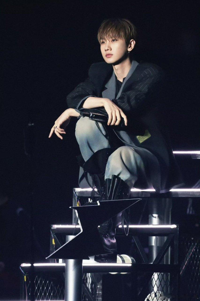 汪苏泷音乐节春天的浪漫汪苏泷音乐节大合唱梦回罗曼城 汪苏泷音乐节，春天的浪漫和青