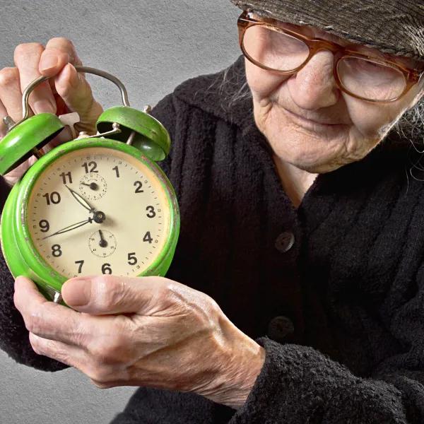 查到了，盐城地区的企业退休人员视同缴费年限差额第三次补发情况可以在江苏智慧人社、