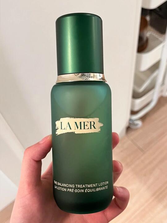 海蓝之谜焕透精萃水