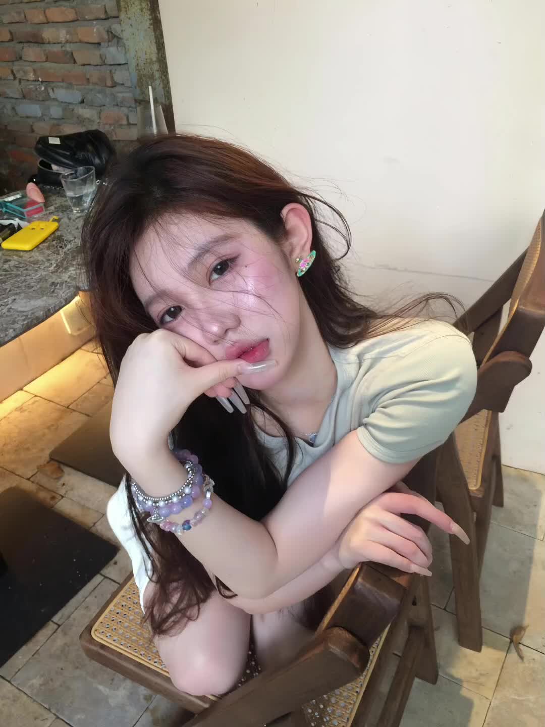 幸福的秘诀是拥有苹果时只在意苹果