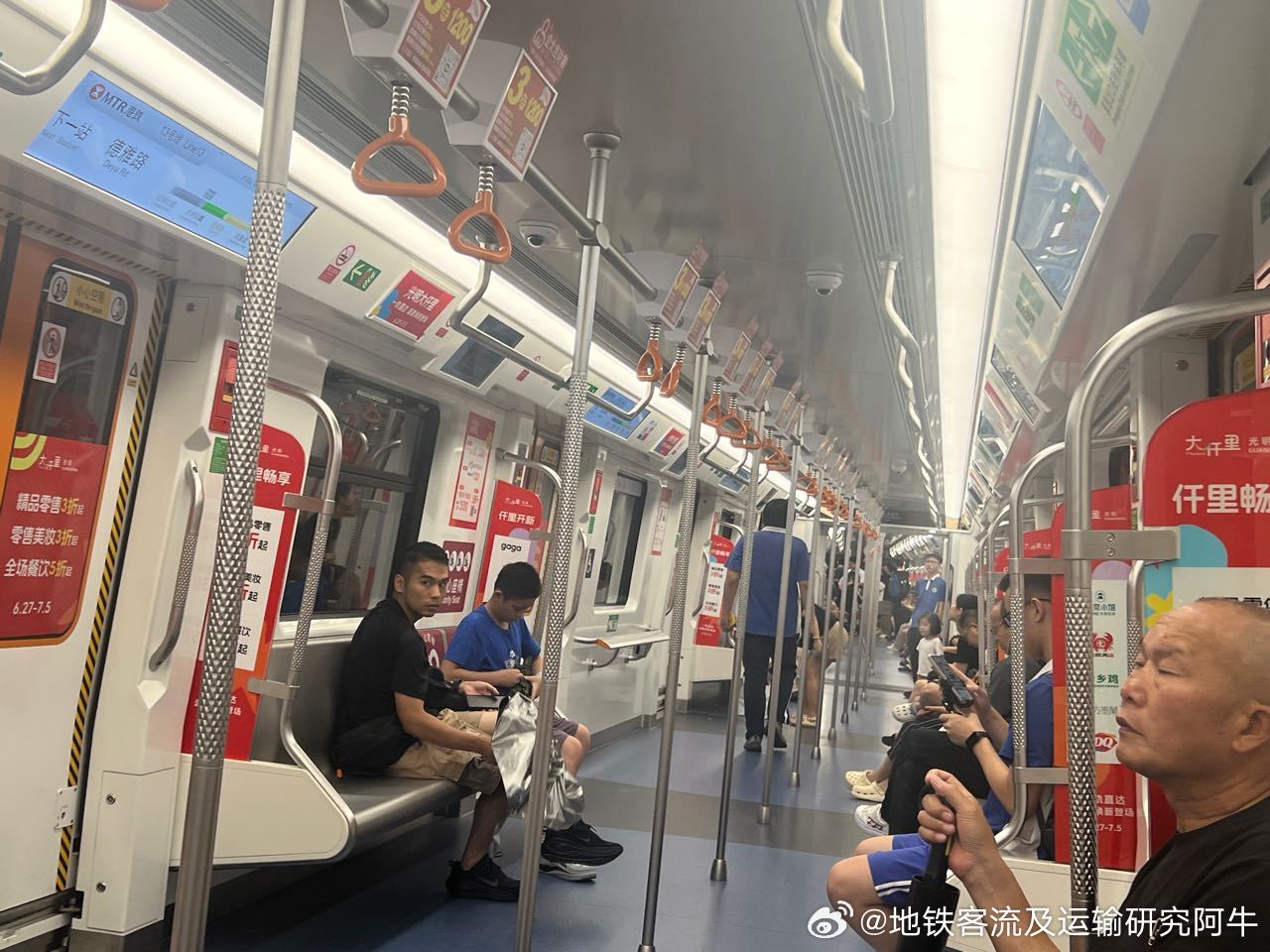 深圳地铁【 深圳地铁13号线二期北段开通首班车】 网友：2026年6月28日（周