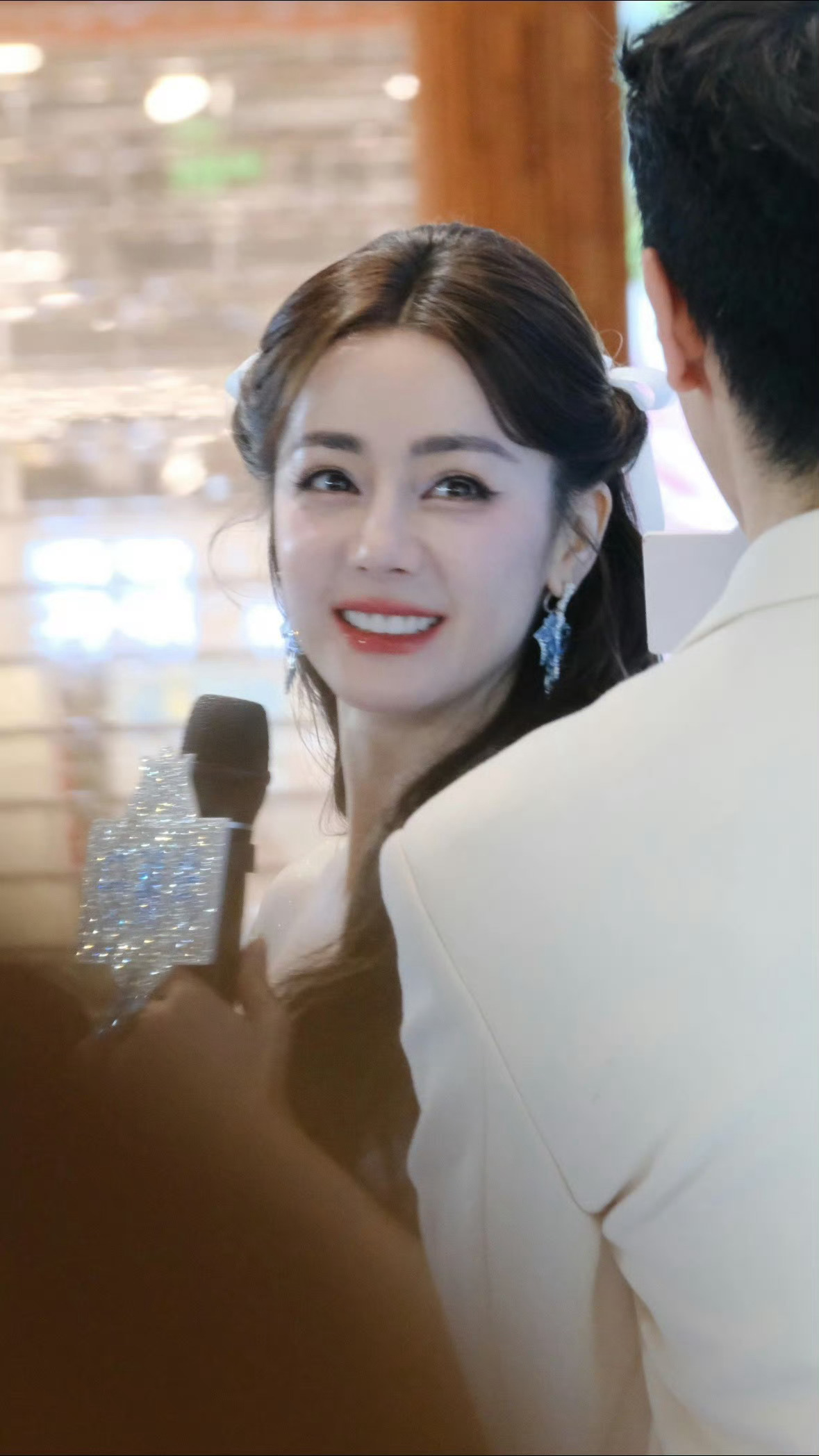 迪丽热巴就是甜心宝贝耶 ～迪丽热巴下次活动请直接租体育场