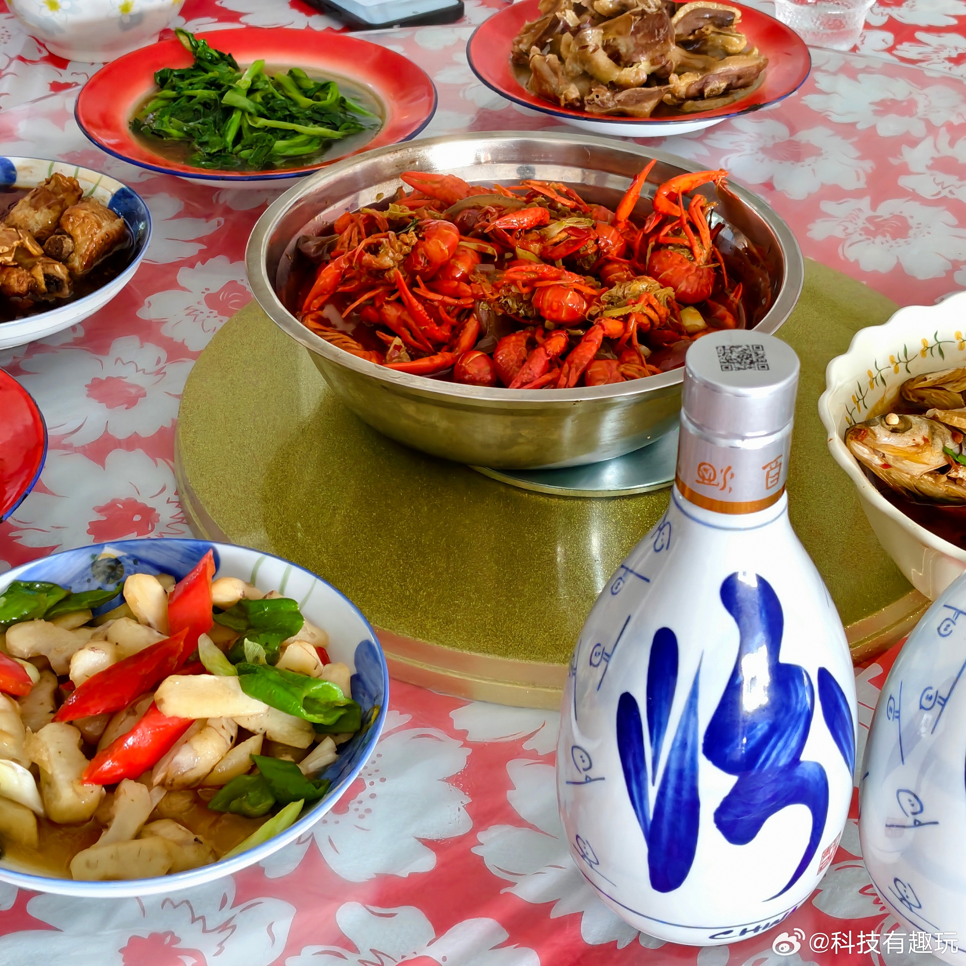 又到了我最喜欢的季节，小龙虾可以吃起来