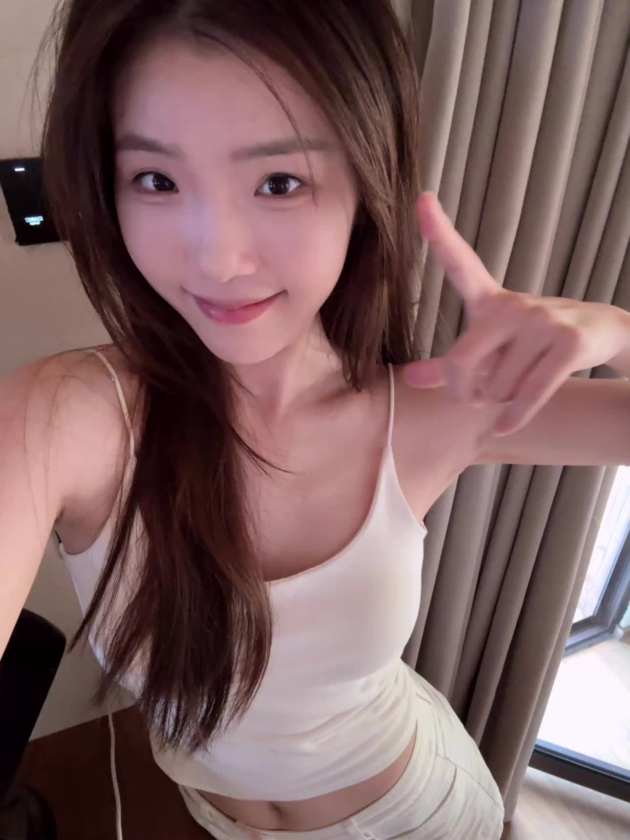 才第一次见面你就说你喜欢我 你很肤浅 但是你确实有品