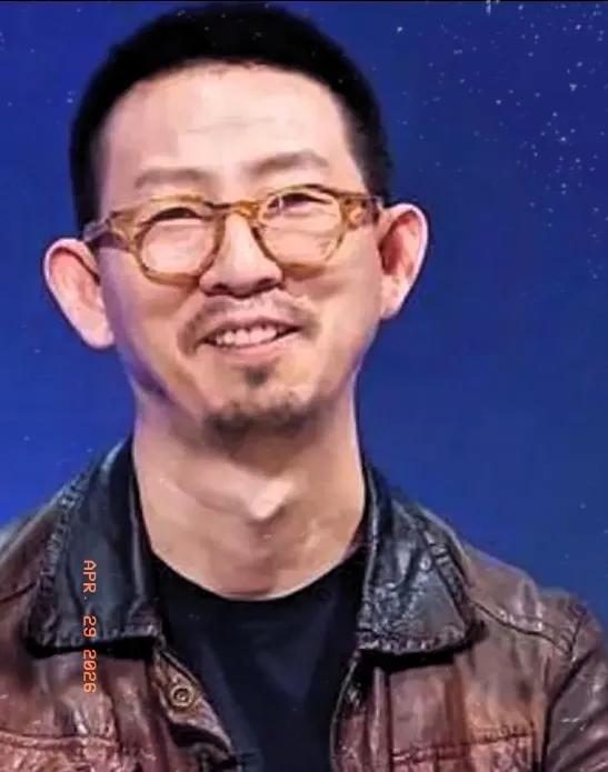 丁太升一顿犀利点评，把华晨宇的虚假外衣层层撕碎。


去KTV聚会，你见过谁点过