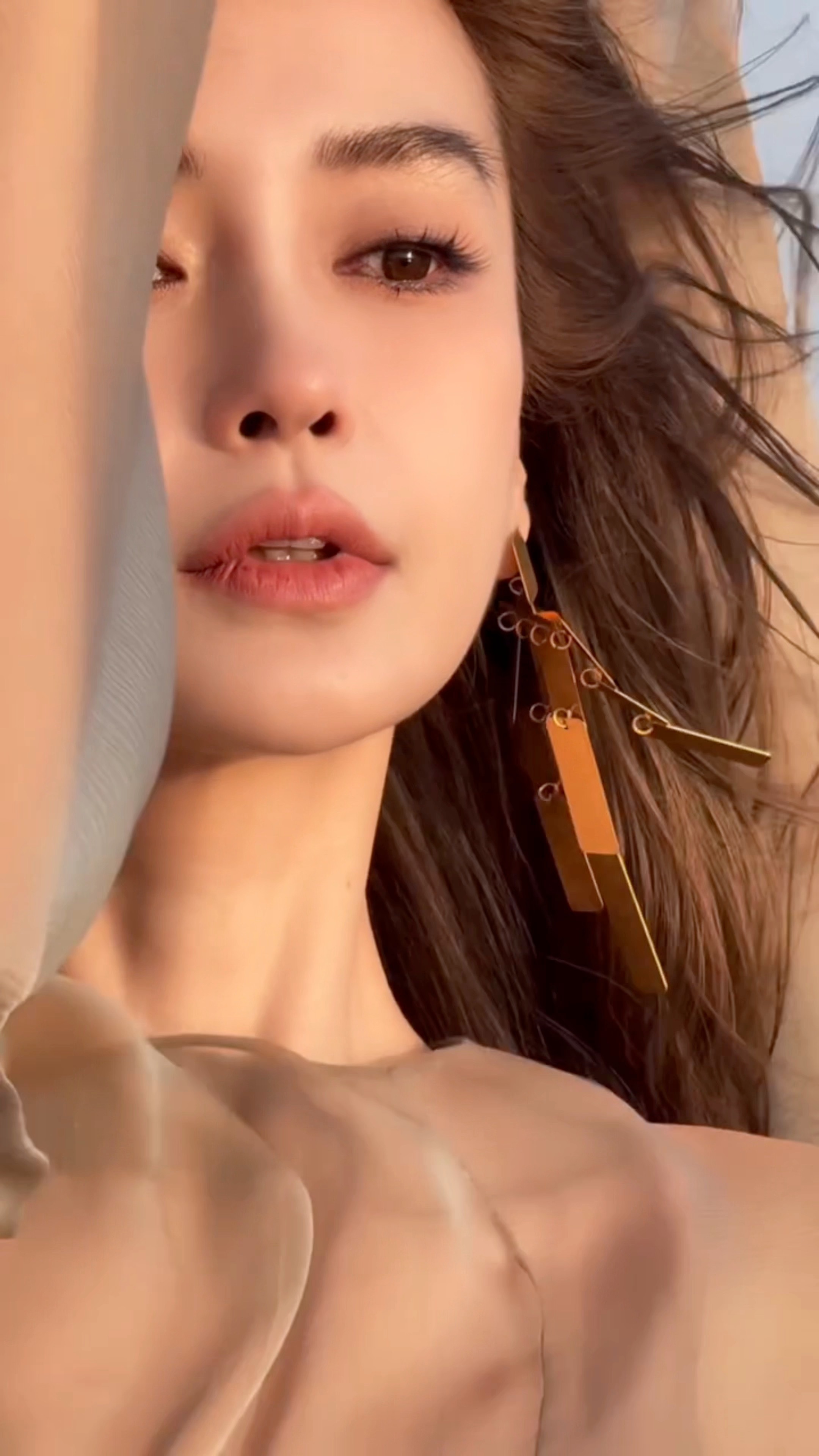 Angelababy✖️2025全新造型[彩虹屁] 