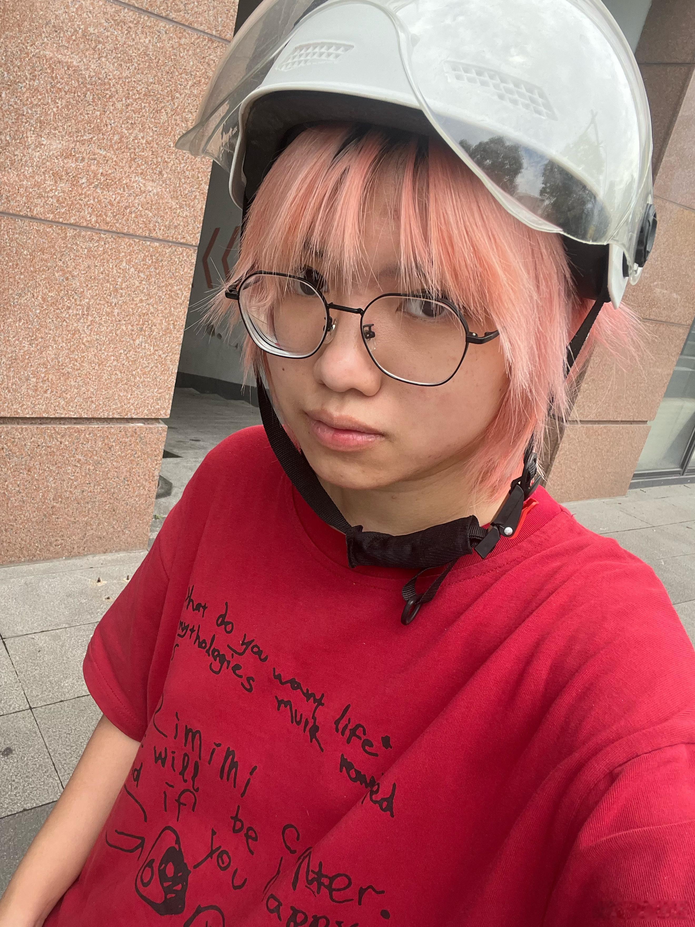 又提车了。哪里有电动车哪里就有根呐。。！ 