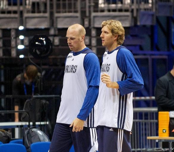 东契奇NBA生涯总得分会超过诺维茨基吗？欧洲球员在NBA职业生涯都很长，除了司机