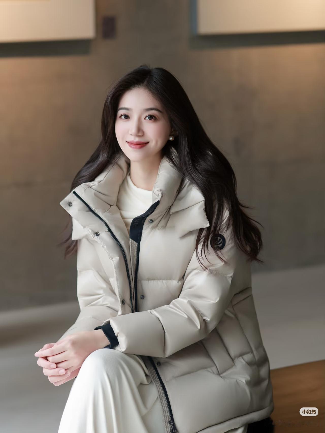 世界如一面镜子：皱眉视之，它也皱眉看你；笑着对它，它也笑着看你。