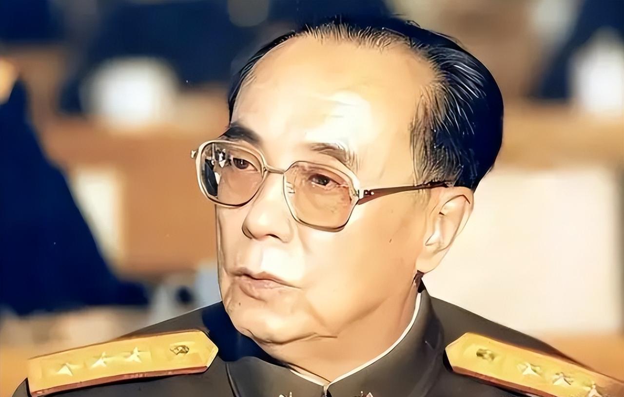 他1988年授上将军衔，哥哥是前国家主席，享年93岁

提到上将杨白冰，人们总是