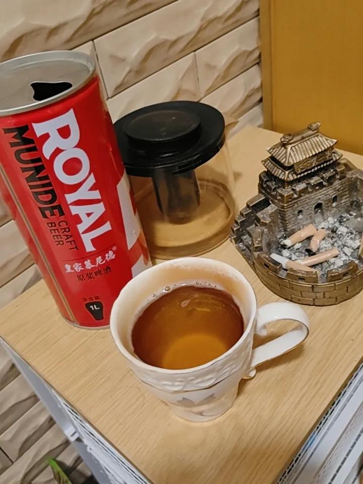 庆祝一下大A
再次4000点。总计一下，这次进的时间，赛道，都不对。
作为小散以