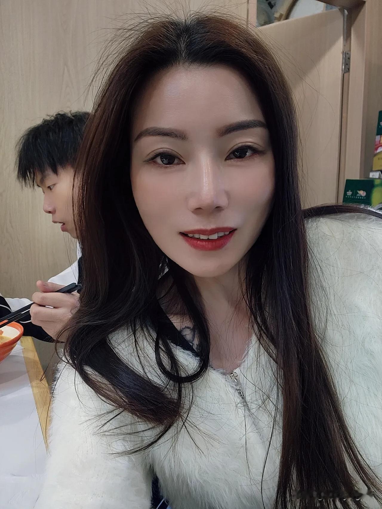 儿子说很久没吃潮汕牛肉粉，来一碗牛丰盛满足你的食欲！[心][心][心]