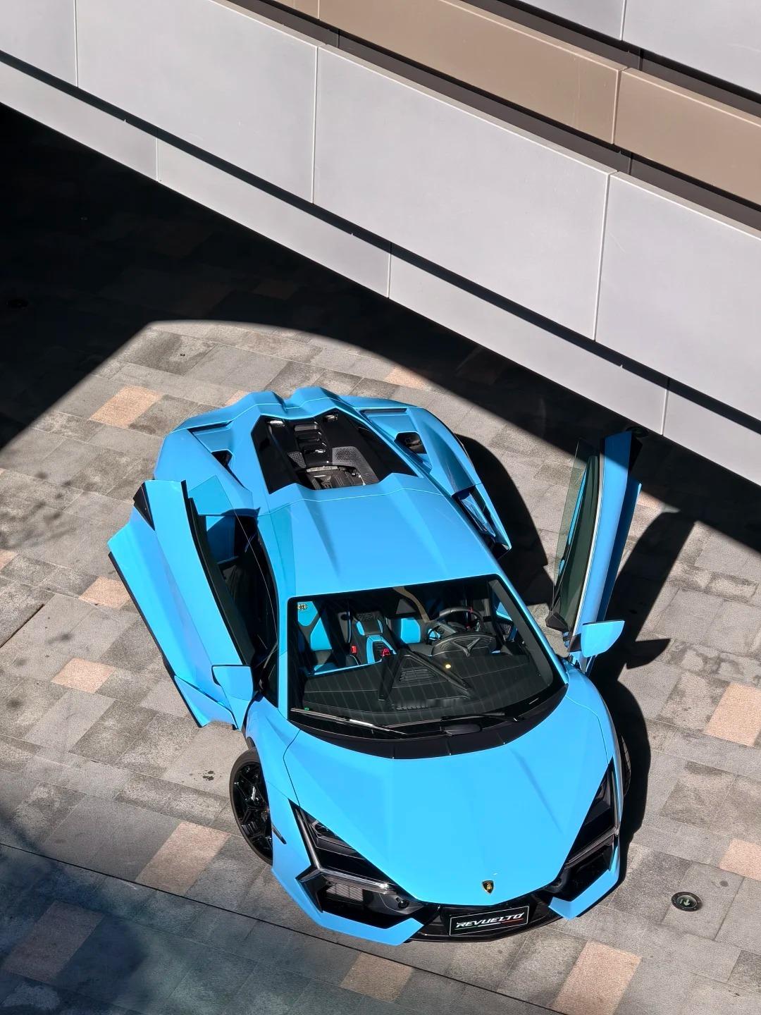 这才是真正的“蓝”博基尼，早上好！绝美车片