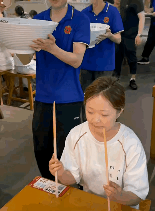碗大面少确实不够吃