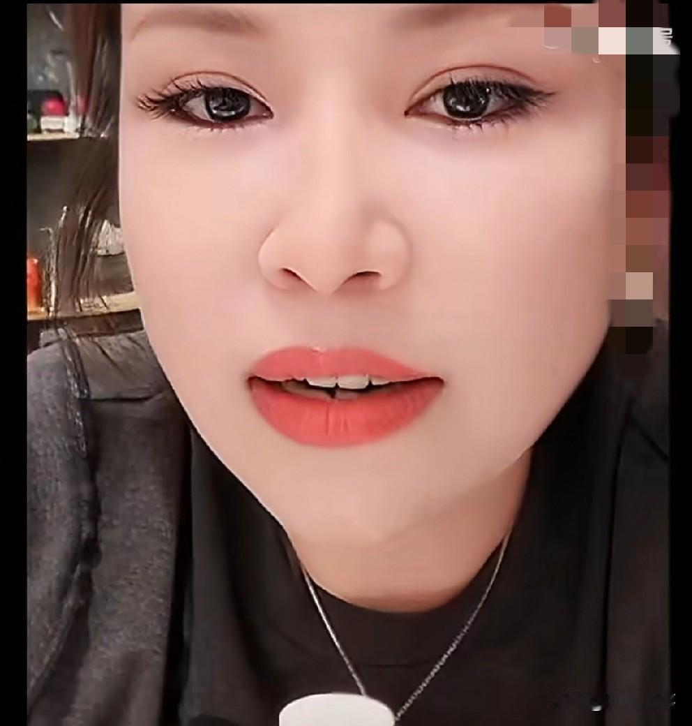 驴姐万福楼火锅店不挣钱想出兑给粉丝！

          我能保你夫妻店干餐饮