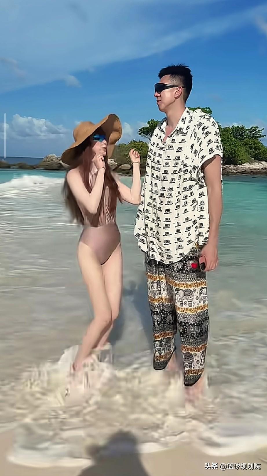人生赢家啊！王少杰妻子身材太顶了！两人这小生活让人羡慕啊！

王少杰最近和妻子正
