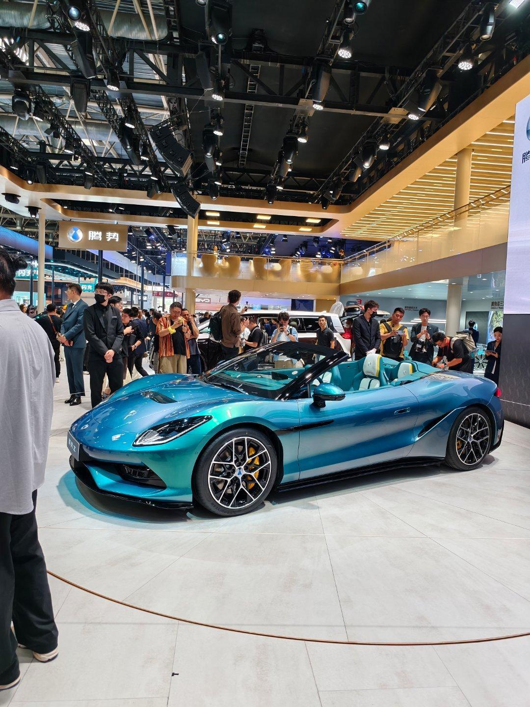 北京车展，第六站仰望！国产豪车可以卖多贵？U8L鼎藏版价格或超180万！贵吗？别