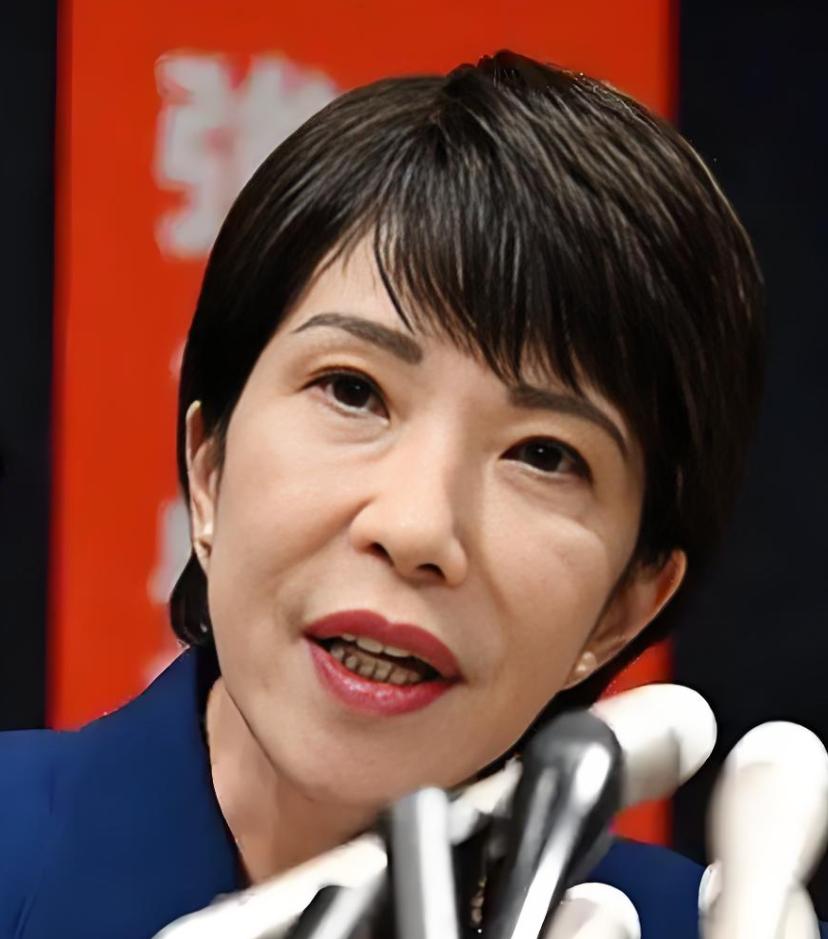 日本政坛这波操作太魔幻了！
自民党刚丢了公明党，
转头就和维新会“闪婚”，高市早