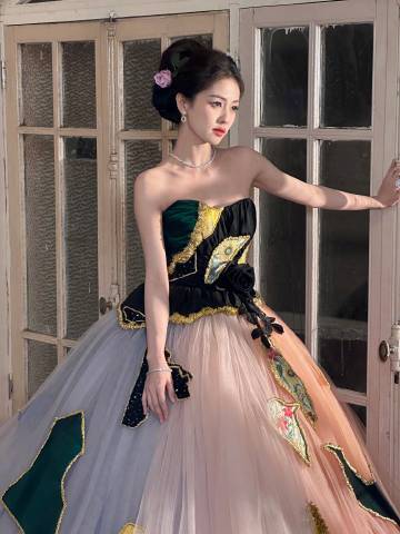 白鹿说以后不太想接偶像剧  反正作为观众 白鹿演啥我看啥 