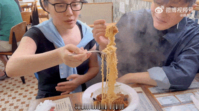 尹子维追徐冬冬比栾念追尚之桃还疯 《早春晴朗》里的栾念追妻已经够让人上头，没想到