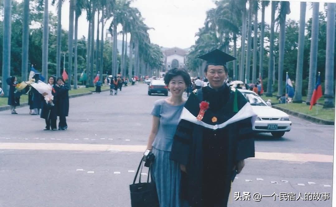 柯文哲的博士毕业证！老婆打悲情牌！
这两天，柯文哲和老婆陈佩琪先后打悲情牌，希望