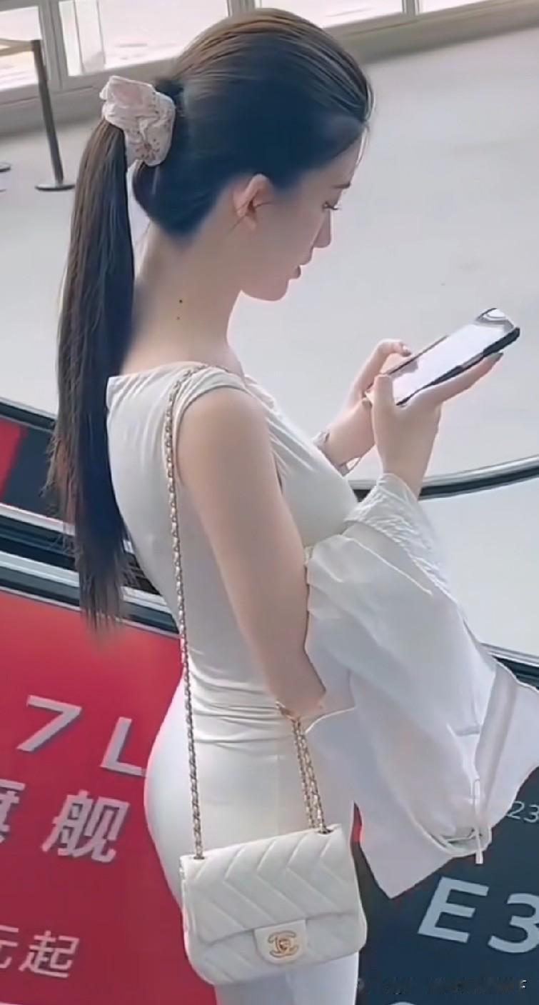 人败于口，身毁于食，真正的养生，从敬畏一餐一饭开始
 
道家有言：食不养元，命如