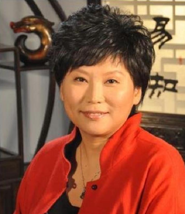 北京中医药大学教授曲黎敏，再次语出惊人，她说：“香港有钱人，都喜欢娶运动员当老婆