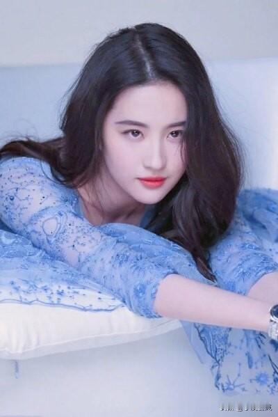 我认为会，但不认同这样的观点，
我们的名字一般都是父母或者爷爷奶奶，外公外婆起的