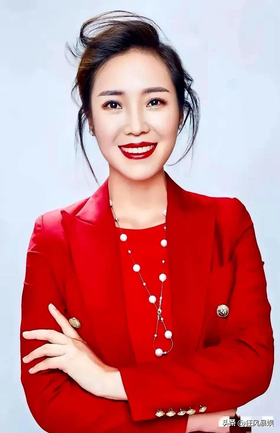 云朵，和过去彻底说再见了！

云朵和过去彻底说再见，不拖泥带水，现在，所有音乐平