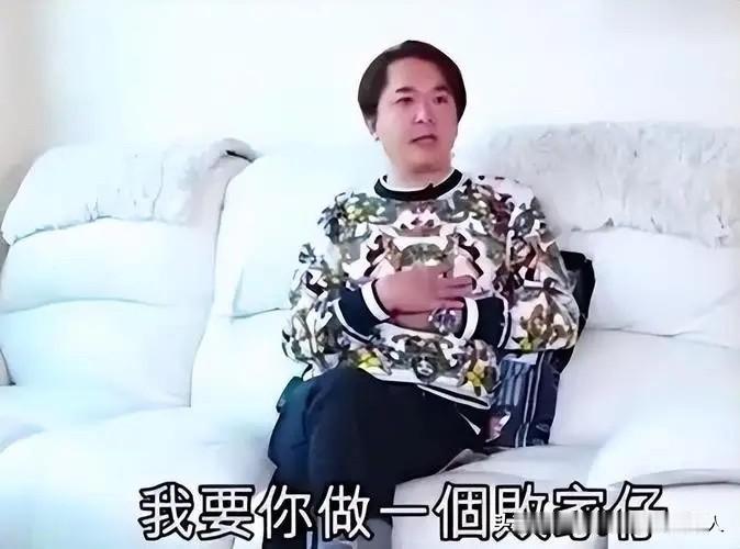 这绝对是全港“最听遗嘱的富二代”——邓兆尊。手握15亿遗产，他硬是27年只花利息