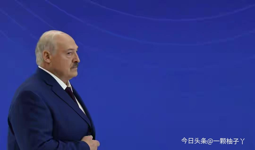 白俄罗斯总统卢卡申科近日发出明确警告，他表示，如果乌克兰对白俄罗斯领土发动袭击，