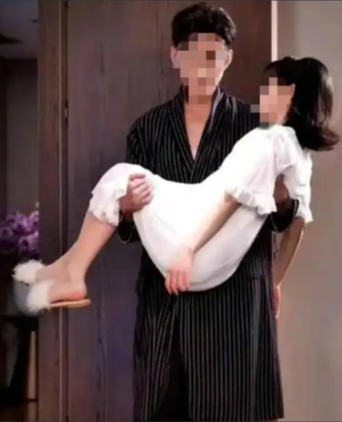 海南琼海，一个男人带着13岁的小女孩去酒店开房，前后发生了两次关系。后来女孩又跟