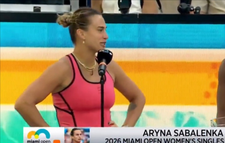 萨巴伦卡：那个想着我击球出界的女士，拜托别再那么做了