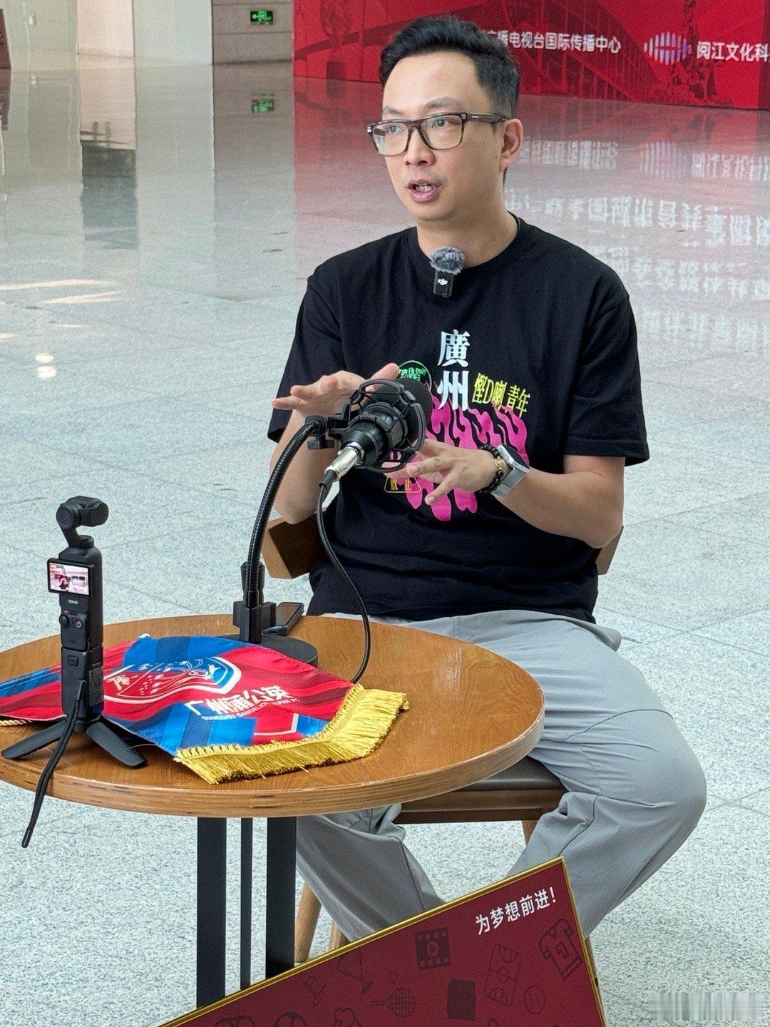 感谢陈曦专业的点评和支持，在媒体港近乎包场的状态下高品质完成以“”为主题的访谈报